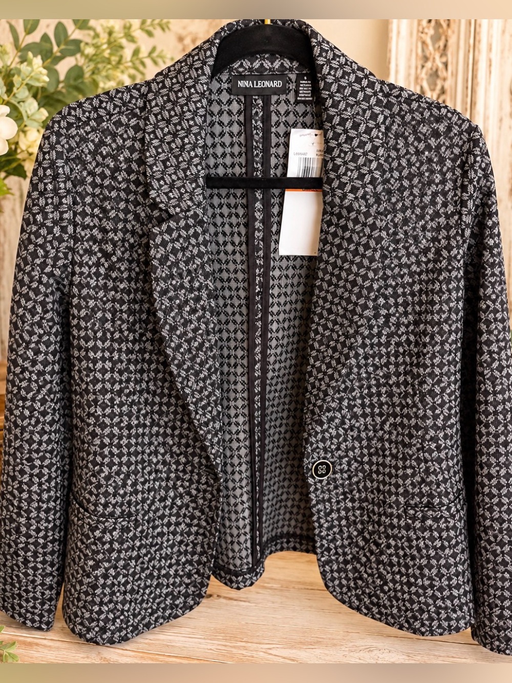 Nina Leonard Black and Gray Patterned Knit Blazer